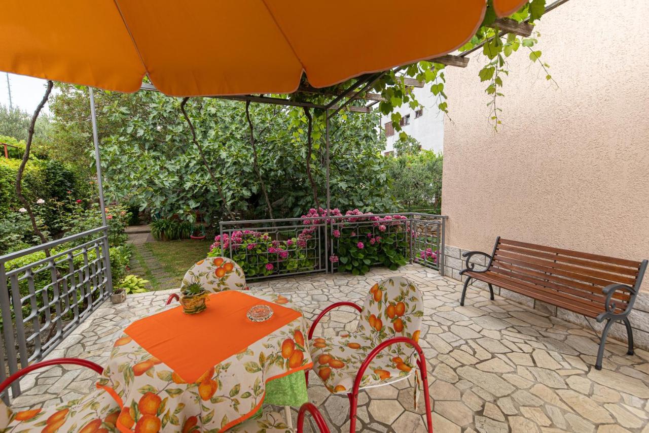 Casa Oleander Lejlighed Crikvenica Eksteriør billede
